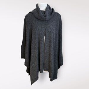 mer sea Turtleneck Poncho Sweater‎